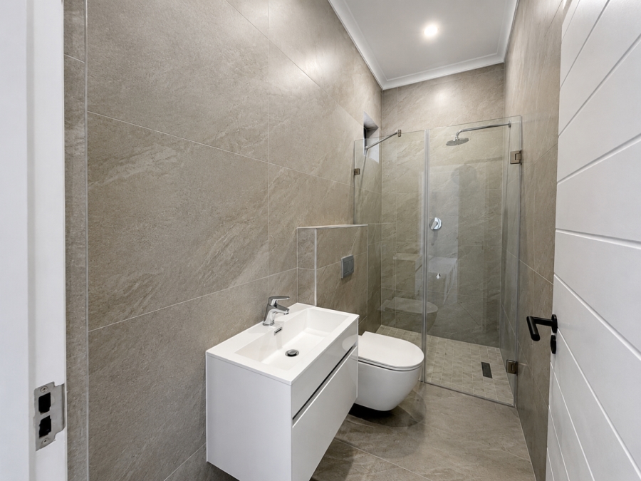 5 Bedroom Property for Sale in Sandown Western Cape